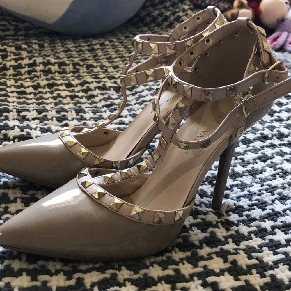 Tan heels